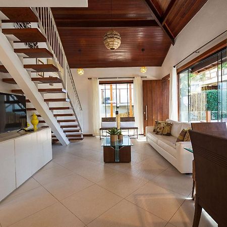 Búzios Casa Espetacular Entre Geriba E Ferradurinha - Wifi 200Mb - Piscina Do Codominio - 700 M Da Praia - Garagem - 4 Suites - Area Gourmet Privativa - Cozinha Equipada - Area Kids - Portaria 24H - Ar Condicionado المظهر الخارجي الصورة
