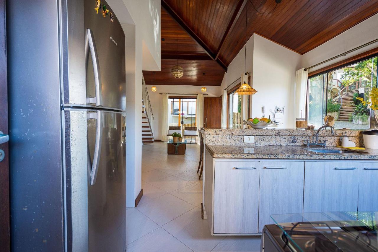 Búzios Casa Espetacular Entre Geriba E Ferradurinha - Wifi 200Mb - Piscina Do Codominio - 700 M Da Praia - Garagem - 4 Suites - Area Gourmet Privativa - Cozinha Equipada - Area Kids - Portaria 24H - Ar Condicionado المظهر الخارجي الصورة